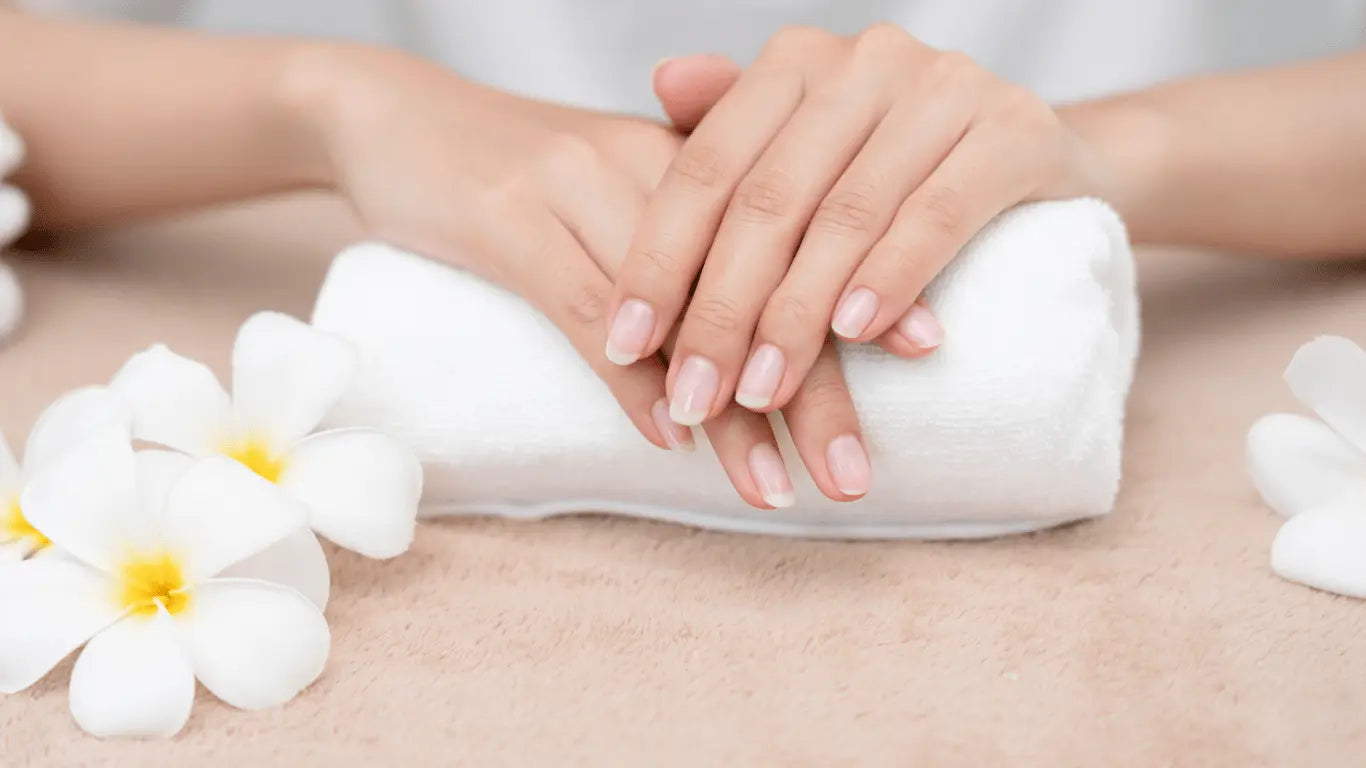 Comment Prendre Soin de ses Ongles? - Glam'ongle